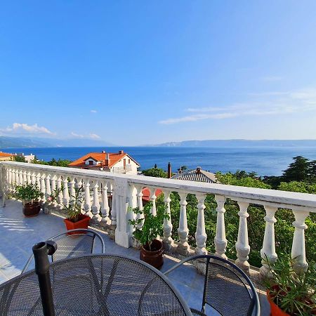 Apartman Tea Novi Vinodolski Exterior foto