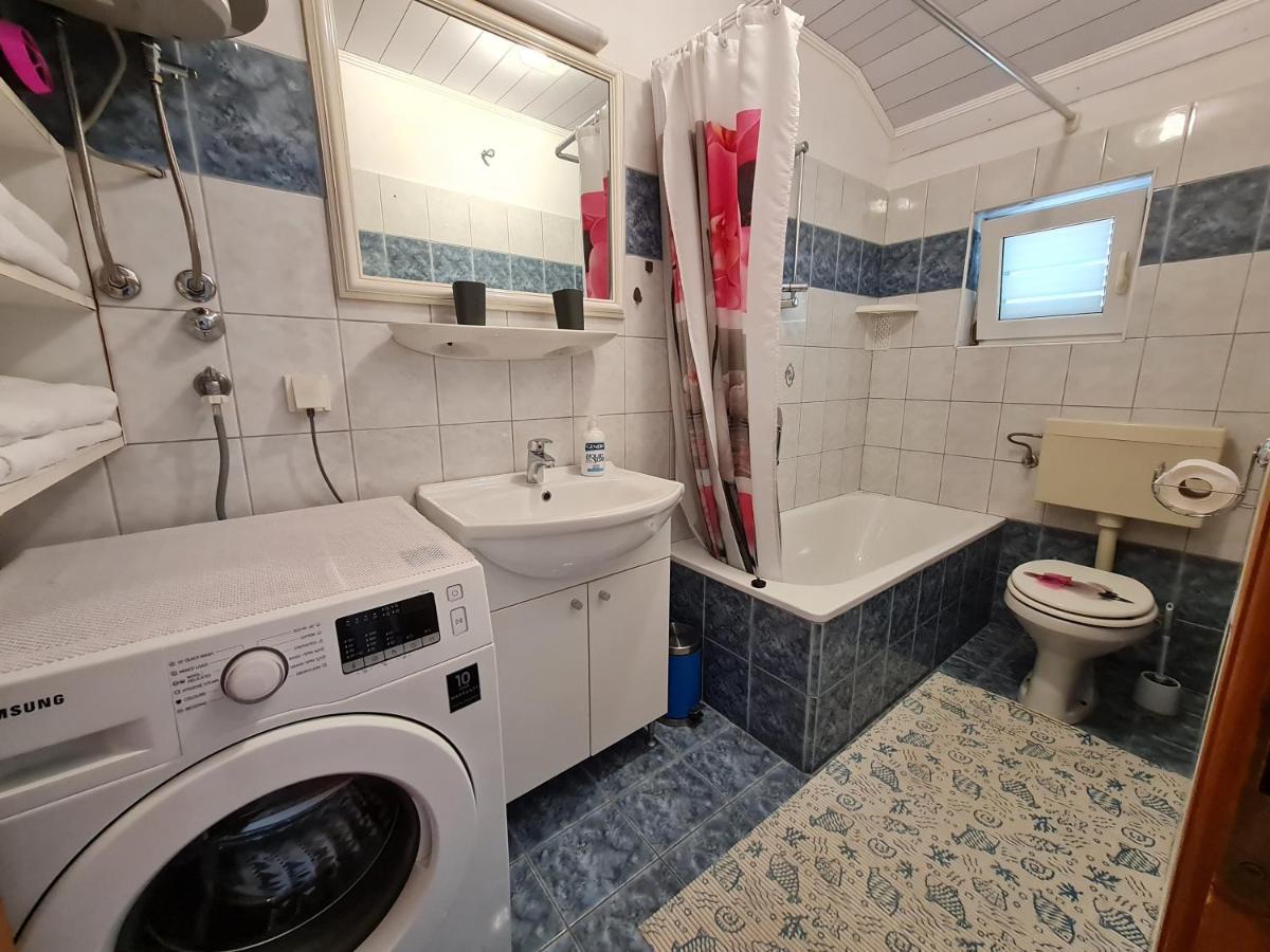Apartman Tea Novi Vinodolski Exterior foto