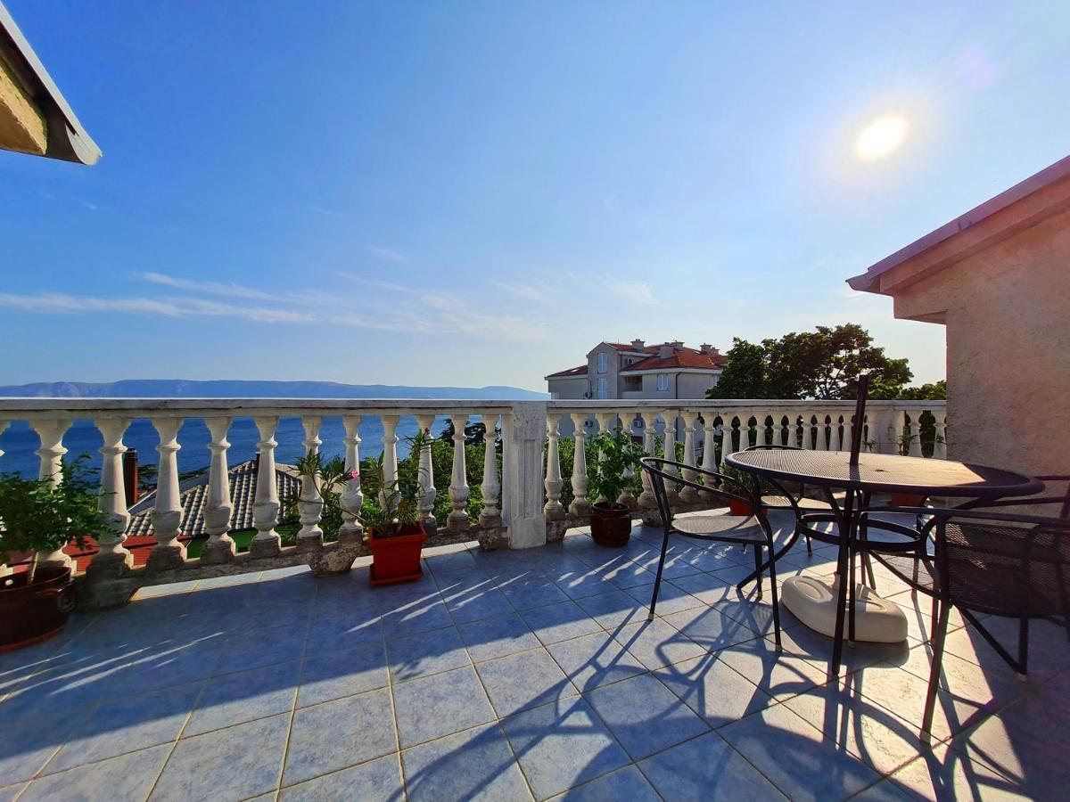 Apartman Tea Novi Vinodolski Exterior foto